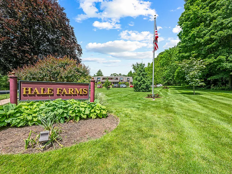 38 Rambling Brook Ln #B6 — Photo 32