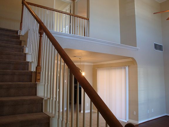 5th image of 1946 High Meadow Dr