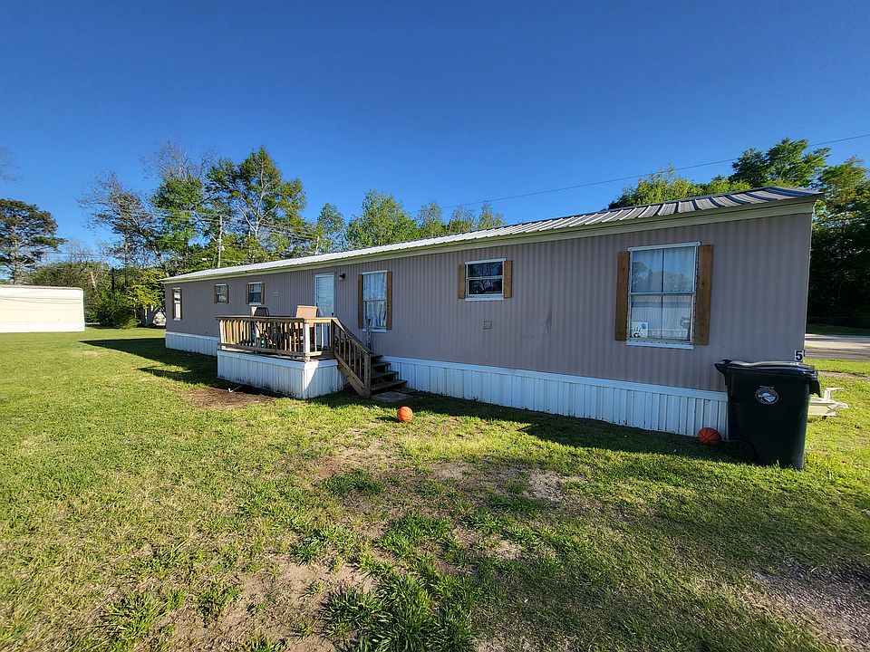 2nd image of 5 Daisy Ln