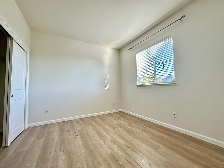 40253 Bonica Rose Ter — Photo 27