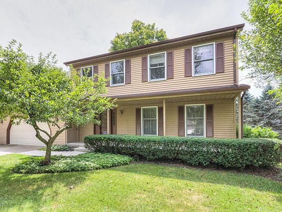 3rd image of 749 Eastridge Dr NE