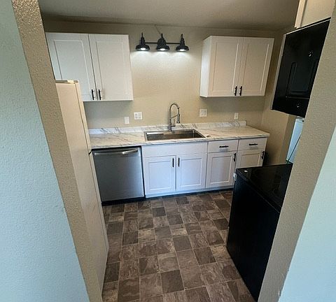 4th image of 1615 SE 2nd St