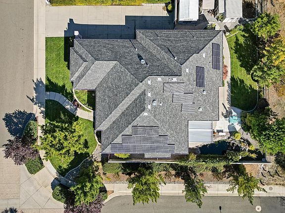 4th image of 3685 Wimbledon Dr