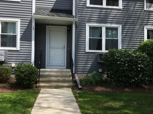 13 Fairway Dr, Cheshire, CT 06410