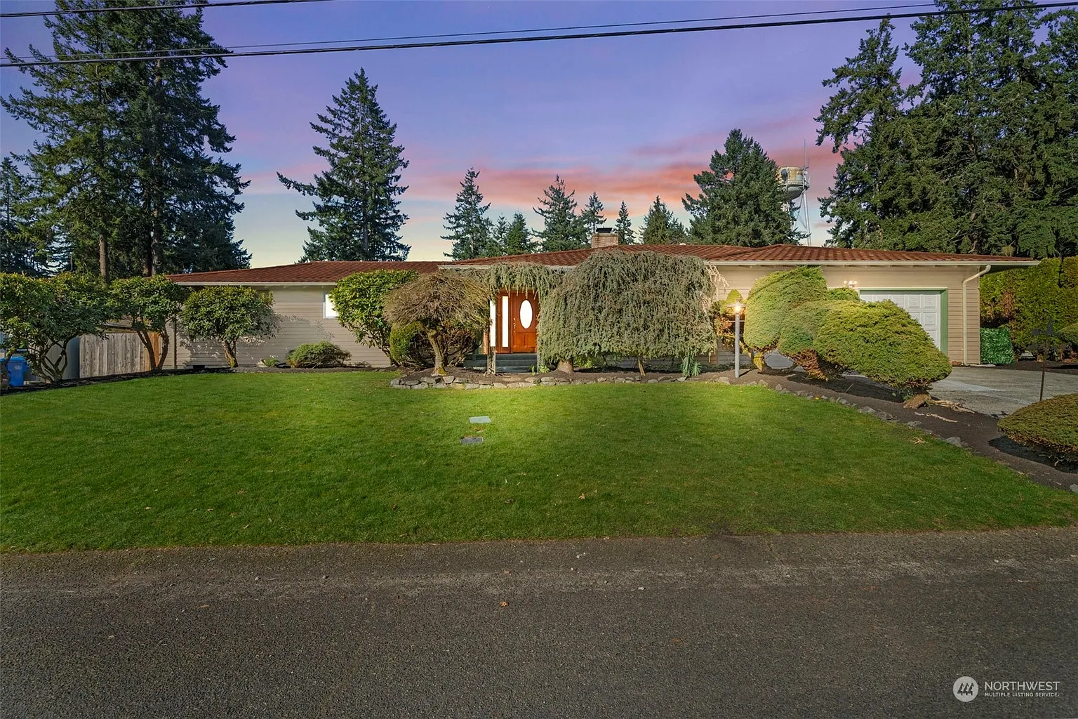 10210 89th Avenue SW photo 1