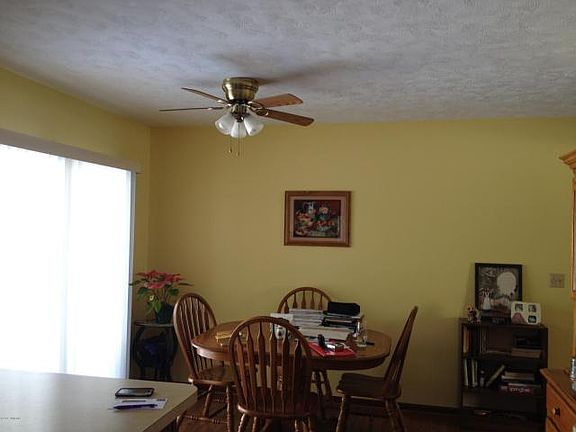 5th image of 171 Surry Oak Dr