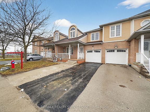 3rd image of 63 Irene Cres