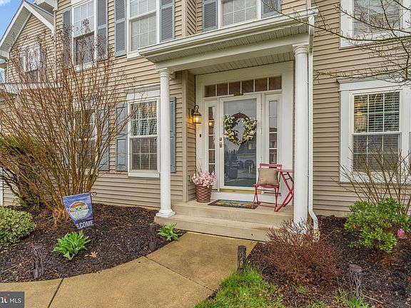2nd image of 370 Redbud Dr