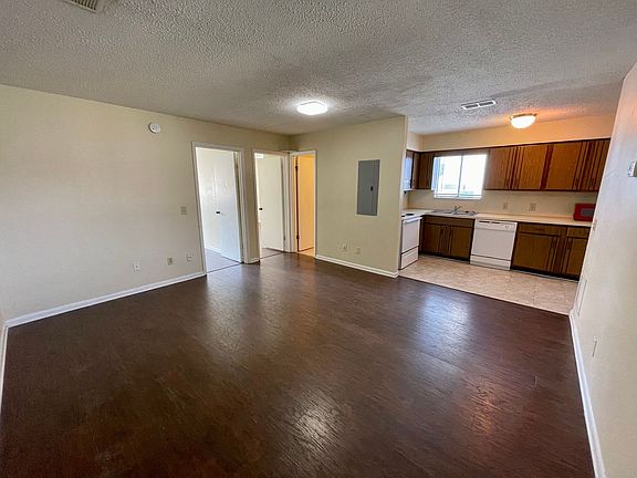 2nd image of 109 2nd St S APT B