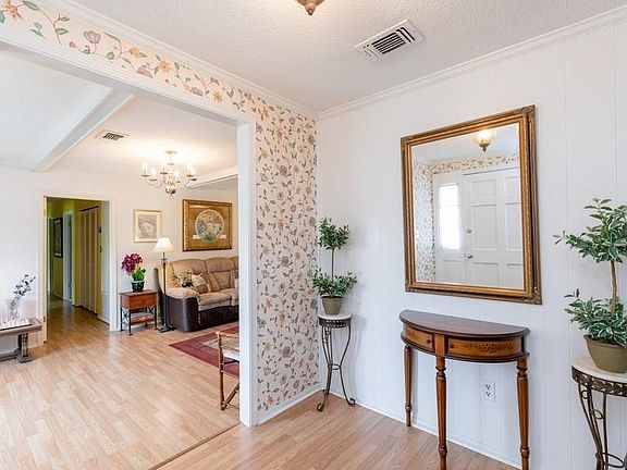 5th image of 4849 Balmoral Dr