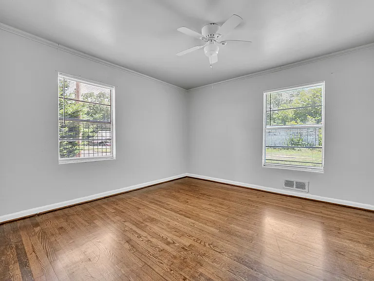 622 Jefferson Ave — Photo 5