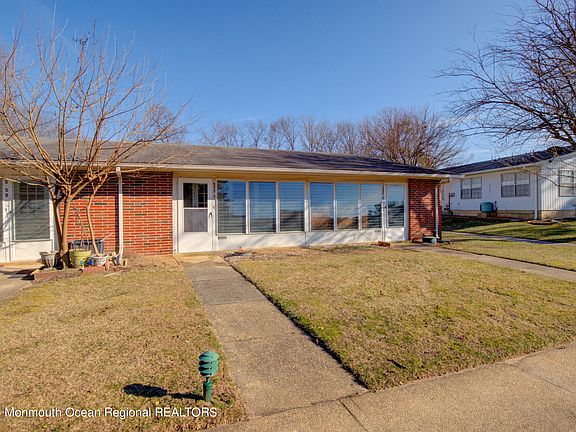 2nd image of 535 Dartmoor Court #C