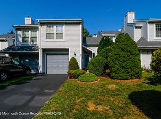 69 Malibu Dr, Eatontown, NJ