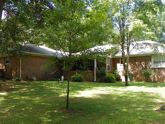 2nd image of 2621 Sedgefield Pl