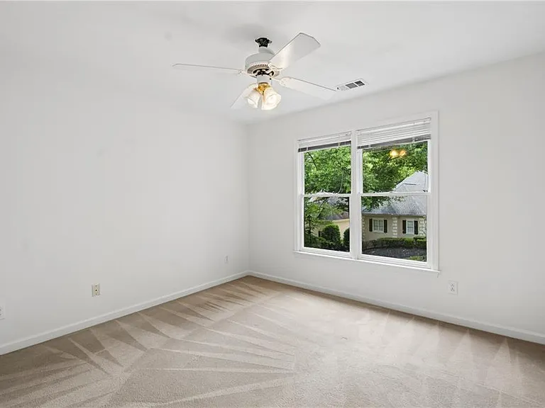 270 Edwardton Ct — Photo 28