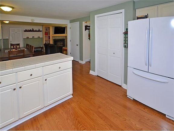 5th image of 3903 Glenshire Ct