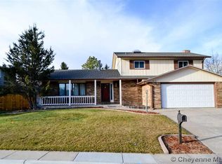 6926 Valley View Pl, Cheyenne, WY 82009