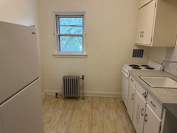 4th image of 528 6th St #530-F