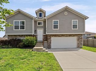 17195 S Pratt St, Gardner, KS 66030