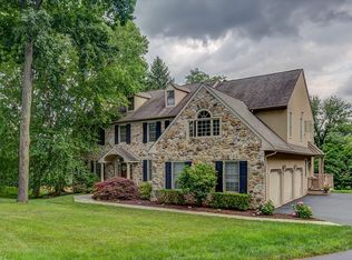 1025 Beaumont Rd, Berwyn, PA 19312