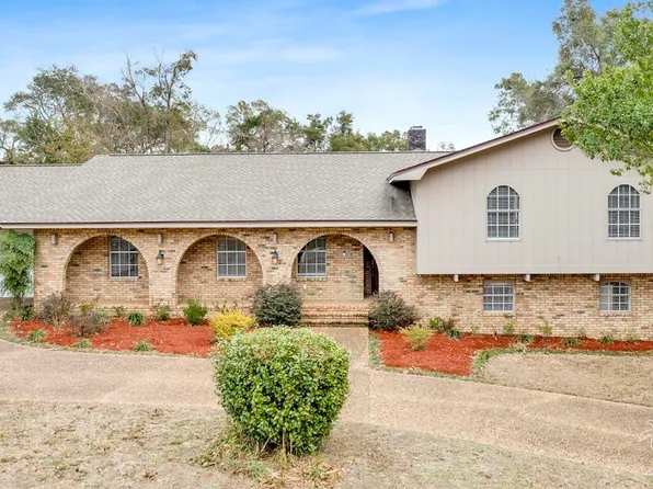 8756 Scenic Hills Dr, Pensacola, FL 32514