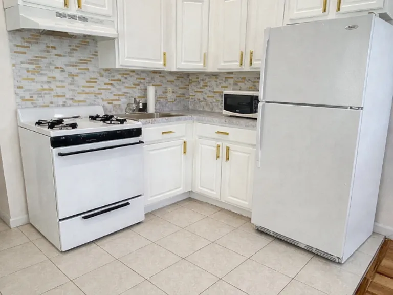 40 Terrace Ave #2 — Photo 4