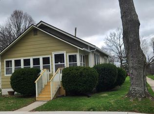 215 W Pleasant St, Angola, IN