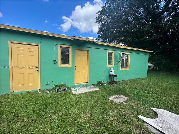 4th image of 2560 NW 155th St