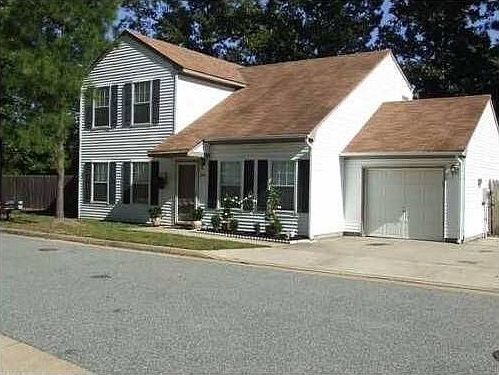 1st image of 220 Old Bridge Ct