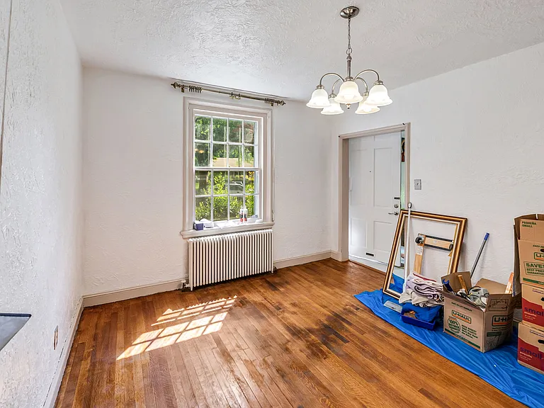 3408 Montrose Ave — Photo 8