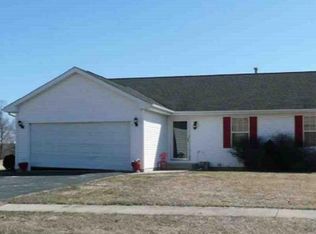 637 Lamont Ln, Rockford, IL 61101