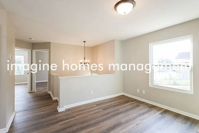 4 bed, 2.0 bath, 1456 sqft, $1,995 — Photo 2