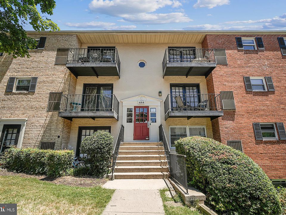 1st image of 444 N Armistead St APT 304
