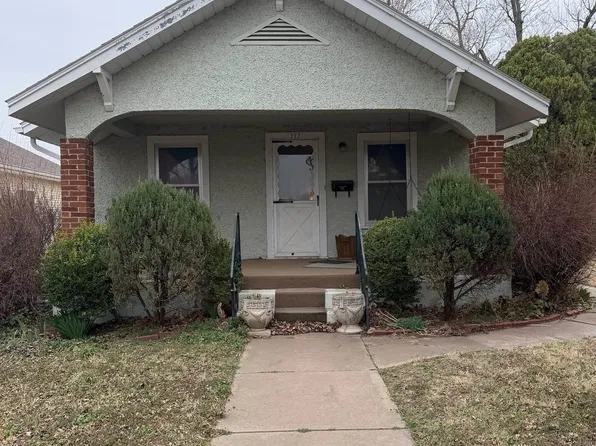312 N Main St, Medicine Lodge, KS 67104