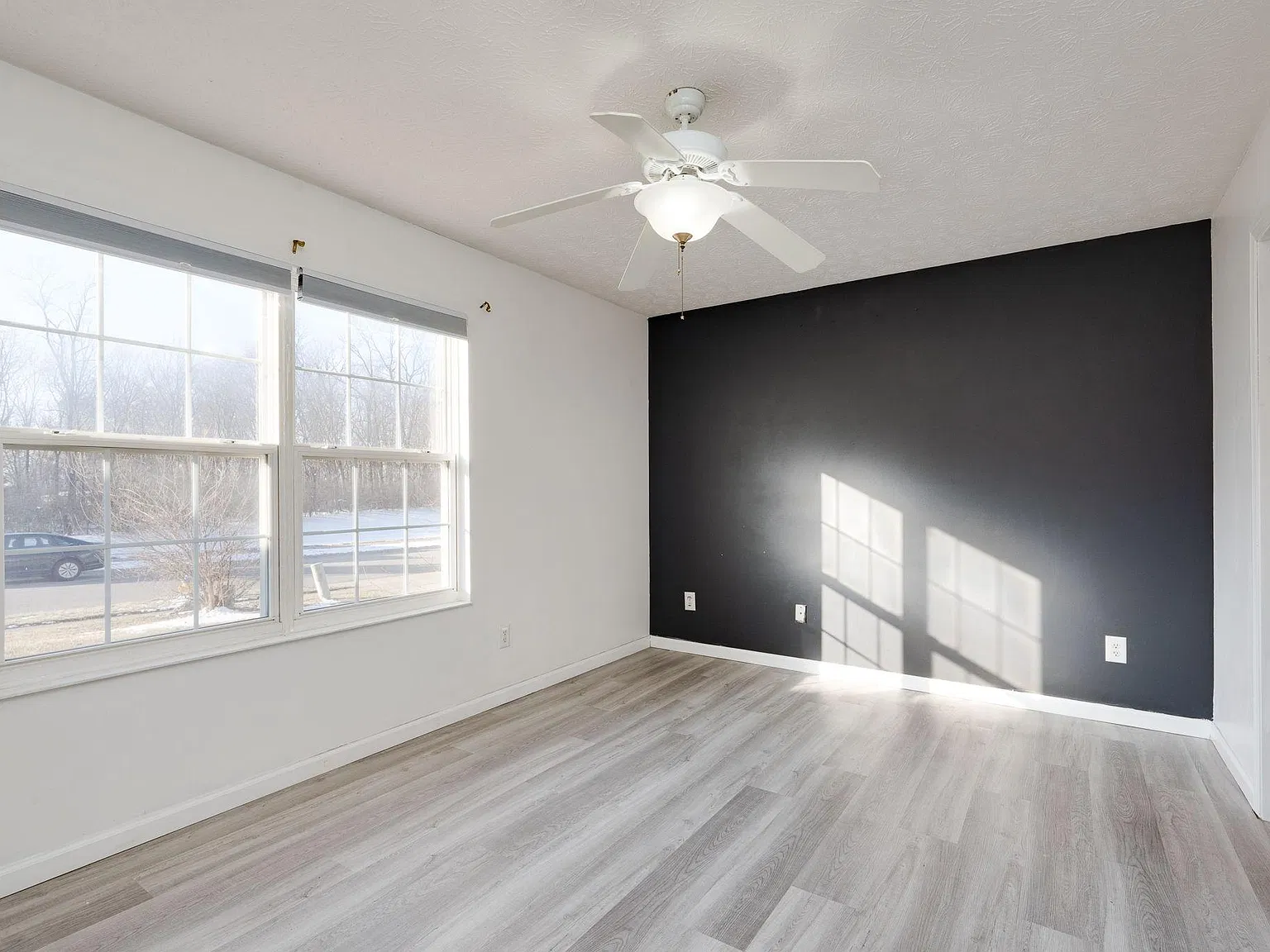 3 bed, 1.5 bath, 1371 sqft, $1,800 — Photo 4