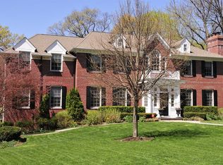 76 Heights Rd, Ridgewood, NJ 07450