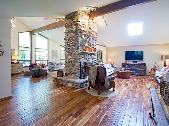 3rd image of 17508 Karli Ln