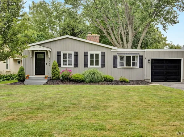 7639 Arnold Dr, North Tonawanda, NY 14120