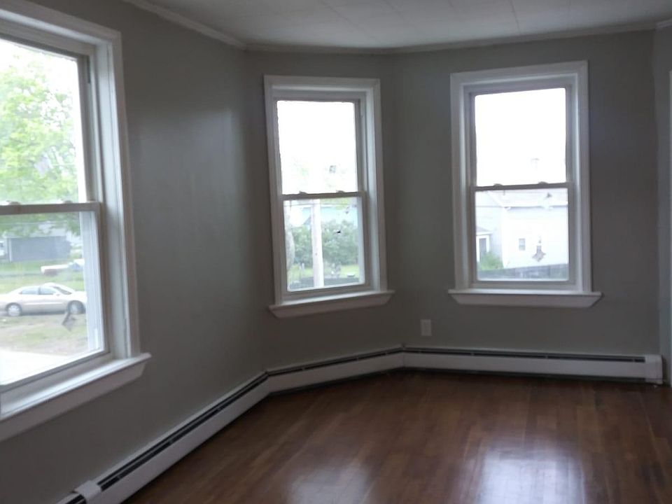 89 Holman St FLOOR 1, Attleboro, MA 02703 Zillow