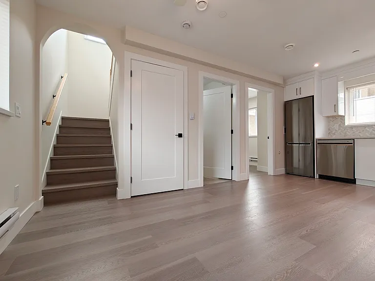 381 E 57th Ave #3 — Photo 4