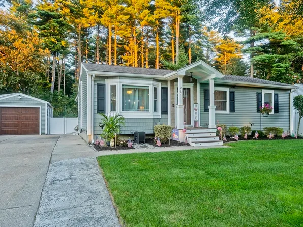 217 Hanson Dr, Springfield, MA 01128