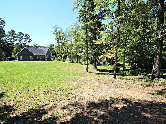 4th image of 33 Cross Creek Ct