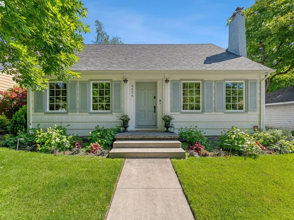 3626 SE Woodstock Blvd, Portland, OR 97202