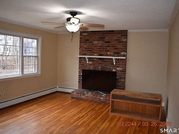 4th image of 100 Beacon Valley Road