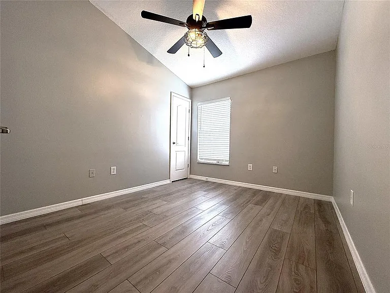 31203 Flannery Ct — Photo 14