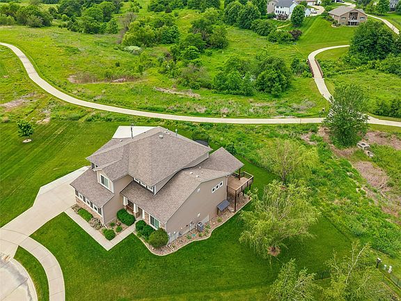 3rd image of 345 Dunham Dr