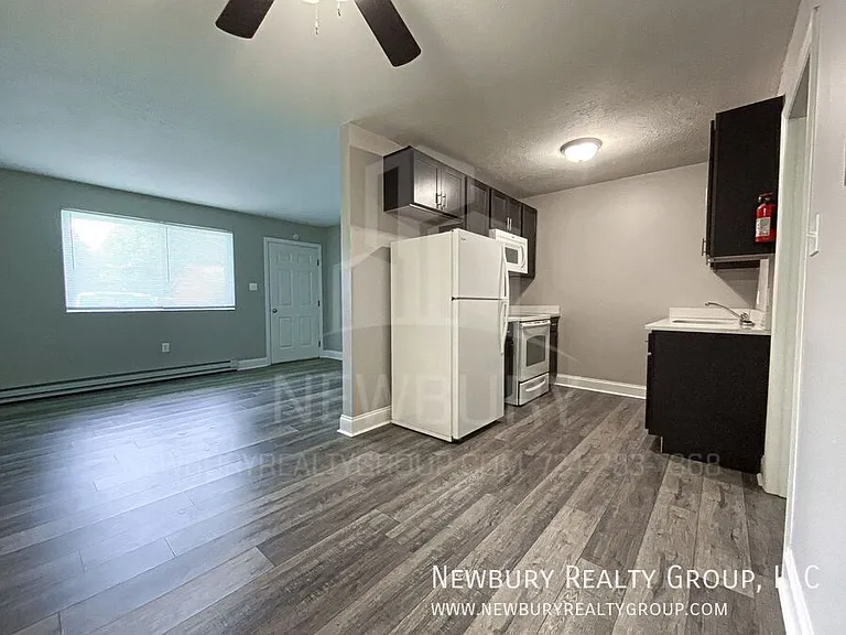 36 Sunbury Est — Photo 10