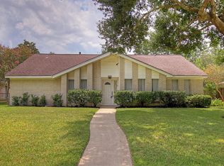 15305 Glamorgan Dr, Houston, TX 77040