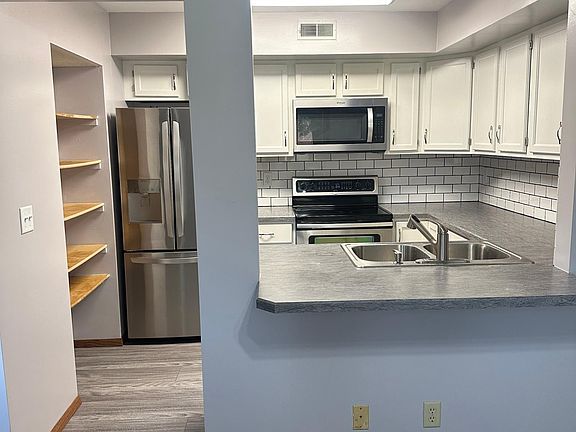 2nd image of 5527 S 31st St APT 4