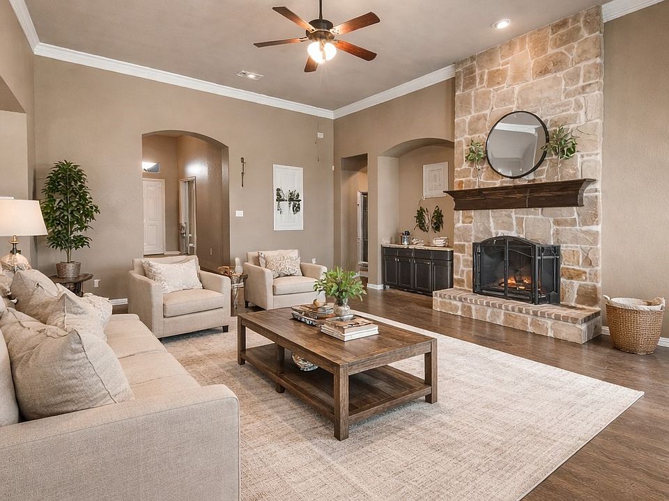 1st image of 282 Heather Ln